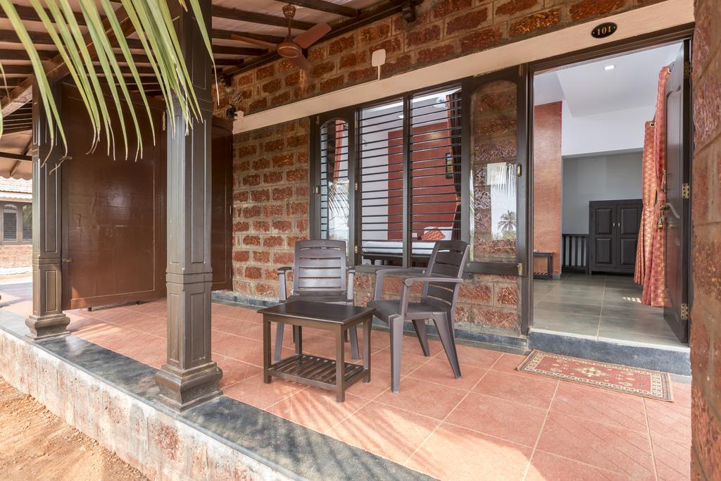 Beachfront Villas กันปาตีปุเล ภายนอก รูปภาพ